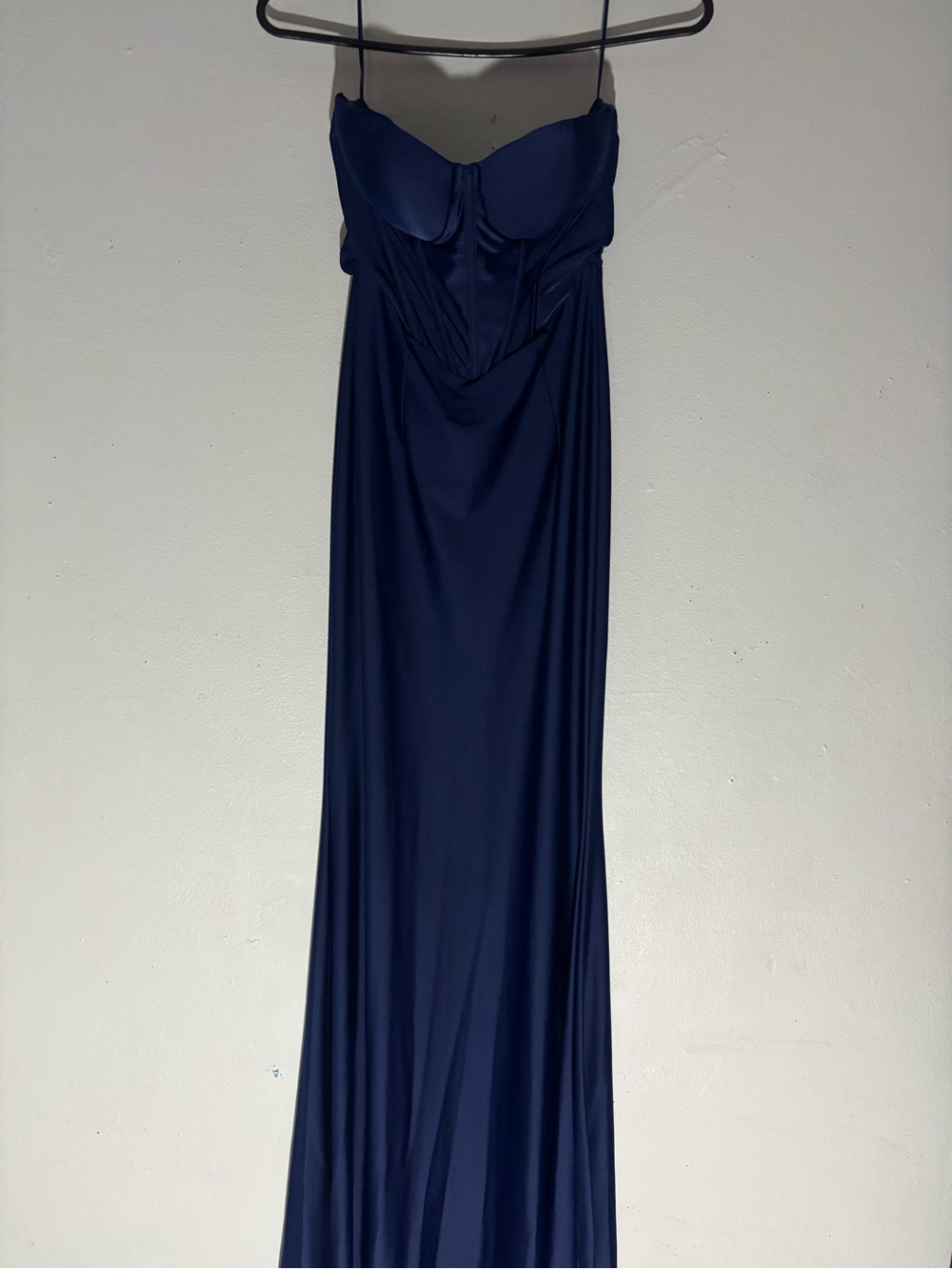 Elegant Navy Blue Strapless Evening Dress